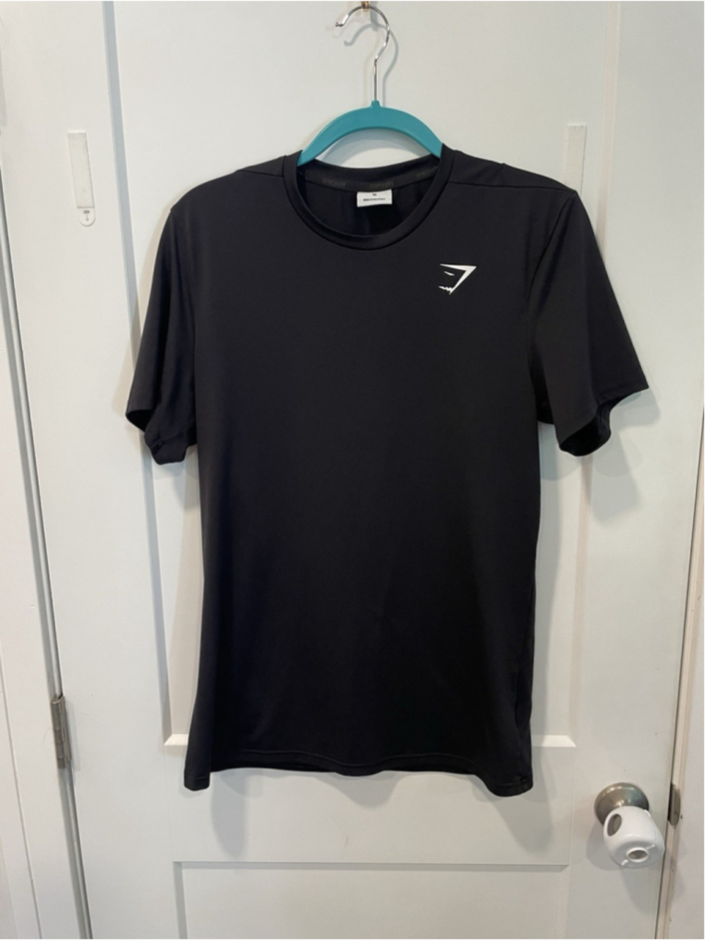 Gym Shark T-Shirt Mens Medium Black Short Sleeve Athletic Performance